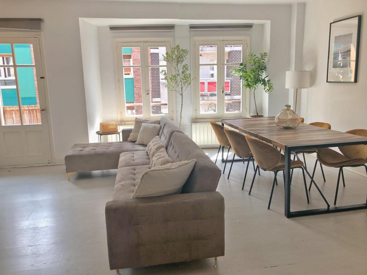 Art & Design - Espacioso Piso En Gijon Centro Eksteriør bilde